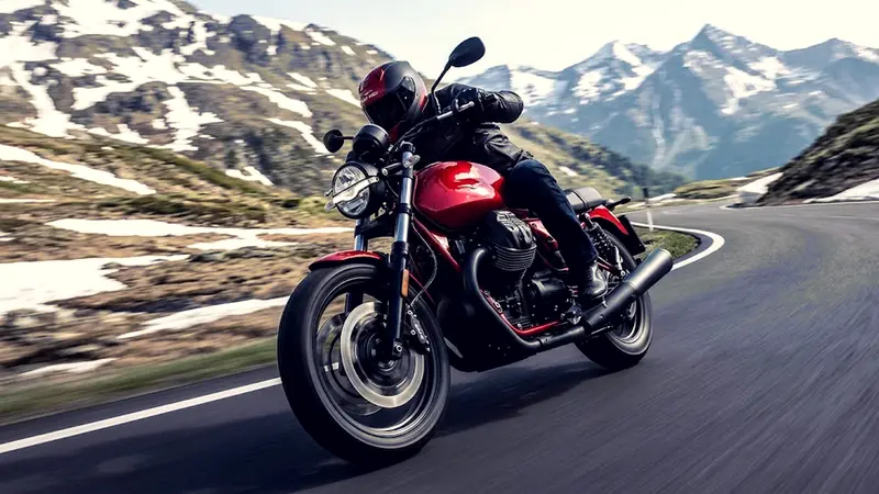 Moto Guzzi V7 2026: Stone und Sport – zwei Seelen einer italienischen Ikone